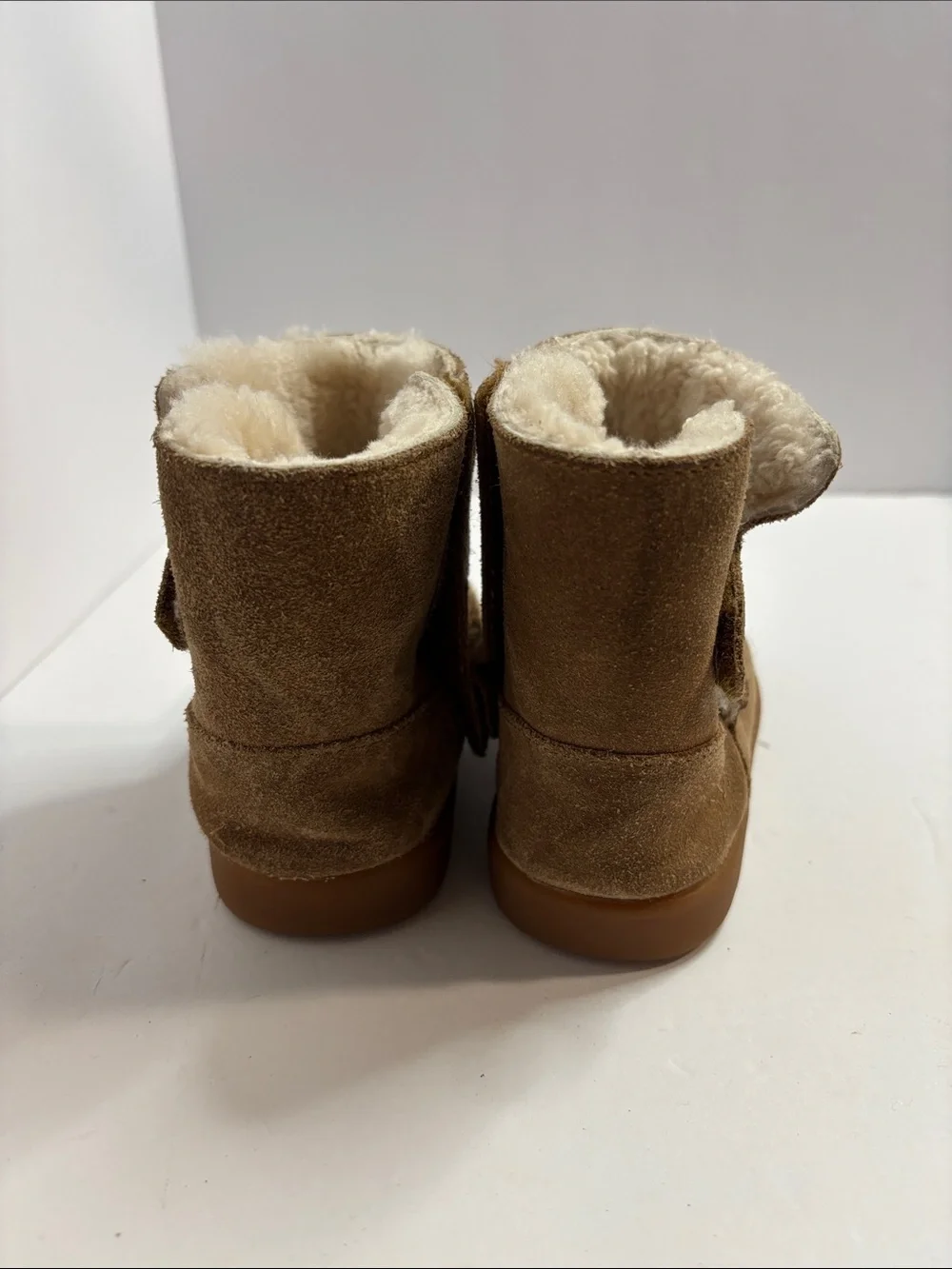 UGG Tan Cream Shearling-Lined Short Boot Kids Sz 9 VGUC